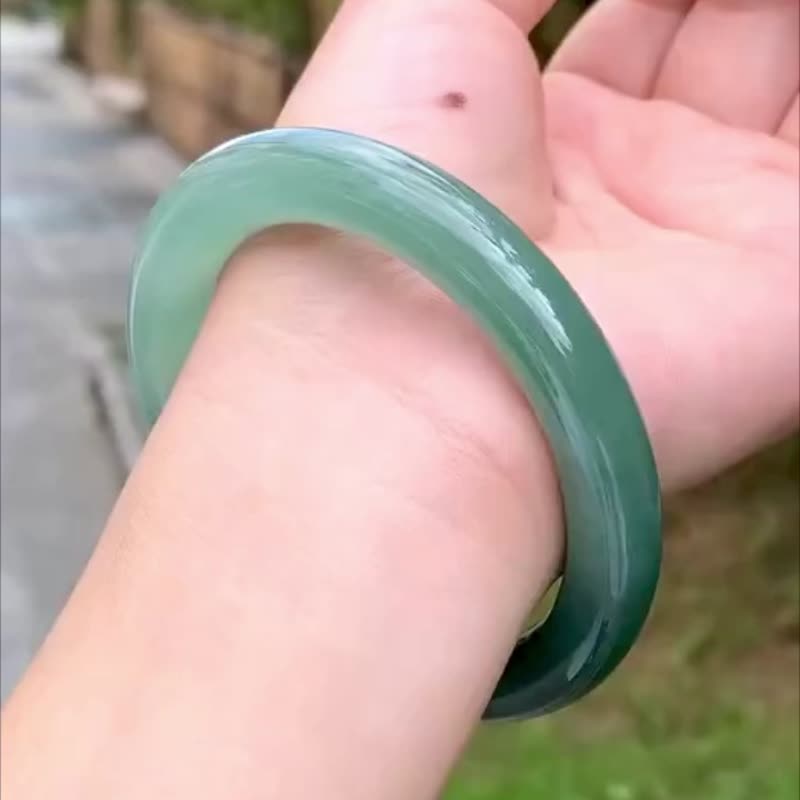 冰種 天然翡翠 緬甸 A玉 玉鐲 • 冰種油青翡翠圓鐲 - 手鍊/手環 - 玉石 綠色
