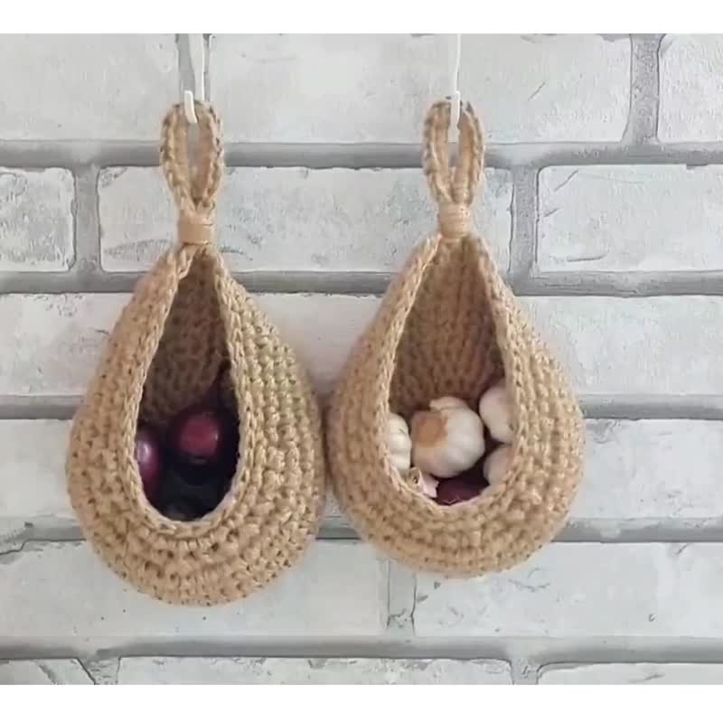 Kitchen minimalist decor ideas Hanging jute baskets set Moth - 層架/置物架/置物籃 - 棉．麻 卡其色