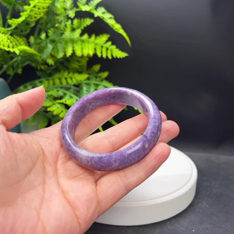 獨特 紫色鋰雲母手鐲 56MM 玉化星光閃片祖母晶手環 增進柔化性情 - 手鍊/手環 - 寶石 紫色