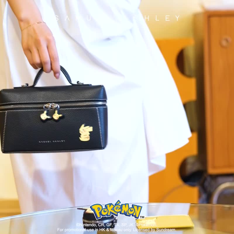 【寶可夢特別版系列】Pokémon皮革斜挎化妝包 - 黑色 皮卡丘 - 側背包/斜背包 - 真皮 黑色