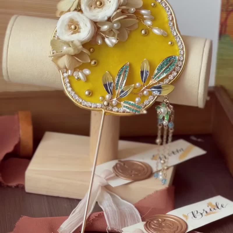 香檳色迷你團扇 新娘拍照團扇  中式出嫁扇子 - 扇子 - 植物．花 