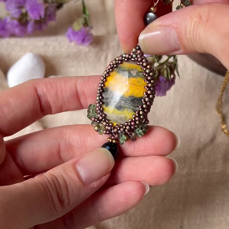 Bumblebee Jasper Onyx Glass Rice Beads Bead Pendant with Gemstone Chain - สร้อยคอ - เครื่องประดับพลอย สีเหลือง