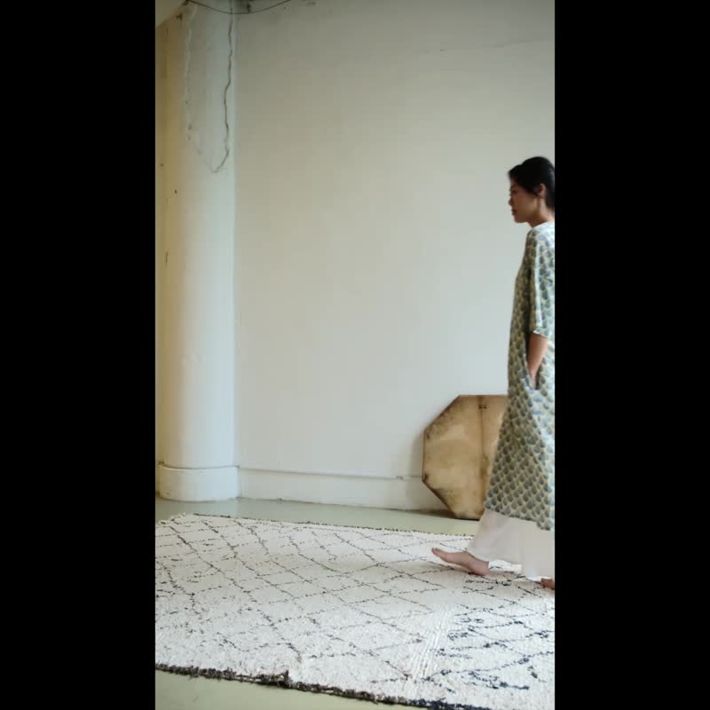 OMAKE V-neck pocket long dress/voile cover dyed blue feather - One Piece Dresses - Cotton & Hemp Blue