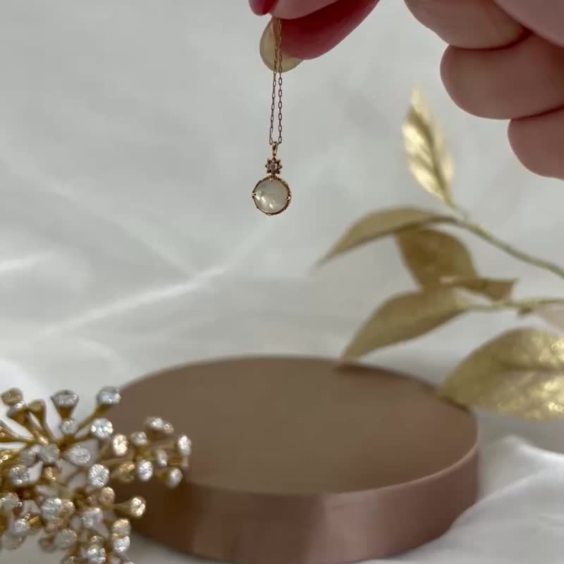 【冬季限定】10K 白貝殼項鍊 【Edelweiss】 (黃金) - 項鍊 - 貴金屬 