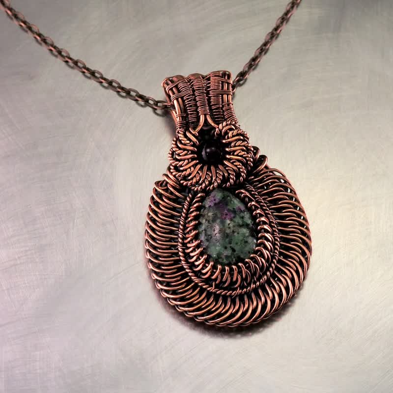 Ruby zoisite and Garnet pendant for woman Unique wire wrapped copper necklace - สร้อยคอ - เครื่องเพชรพลอย สีเขียว