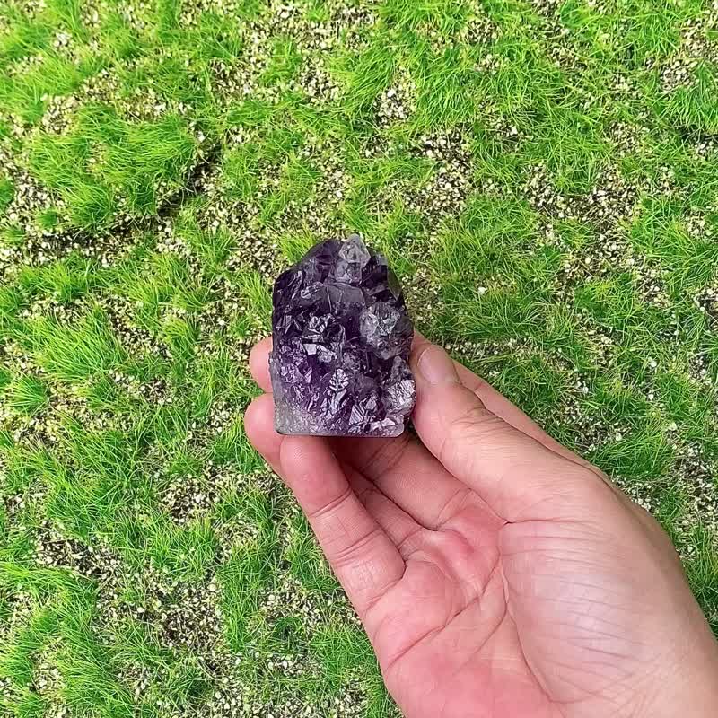 天然紫晶鎮 紫水晶// 招財 療癒// 消磁淨化 辦公室開運 增智慧 - 擺飾/家飾品 - 水晶 紫色