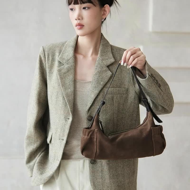 sobag秋冬休閒簡約反絨牛皮單肩手拎腋下包女氣質通勤斜背法棍包 - 側背包/斜孭袋 - 真皮 咖啡色