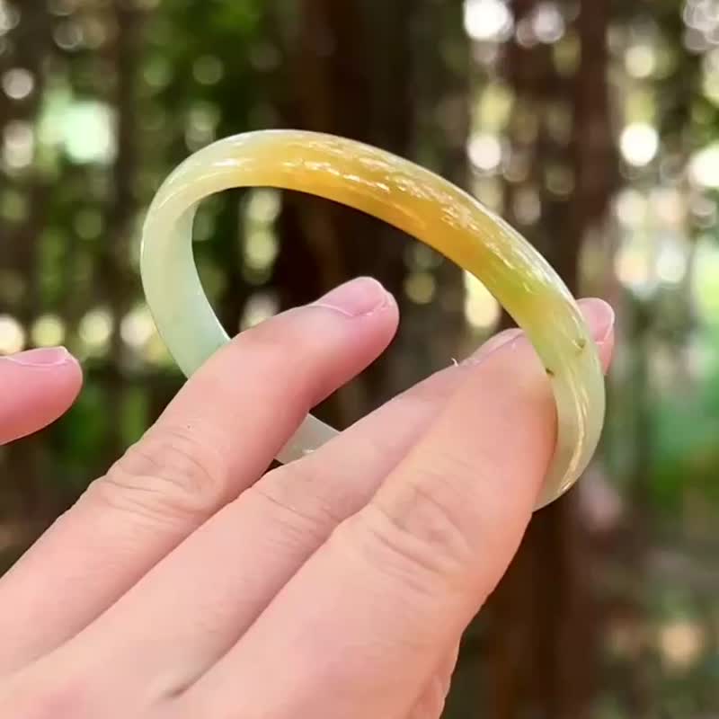 冰種 天然翡翠 緬甸翡翠 A玉 玉鐲 • 糯冰種飄黃翡翠貴妃鐲 - 手鍊/手環 - 石頭 黃色