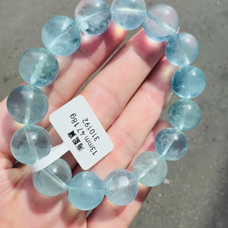 天空藍星光細閃海藍寶水晶13mm47.18g釋放壓力舒緩情緒療癒能量 - 手鍊/手環 - 水晶 藍色
