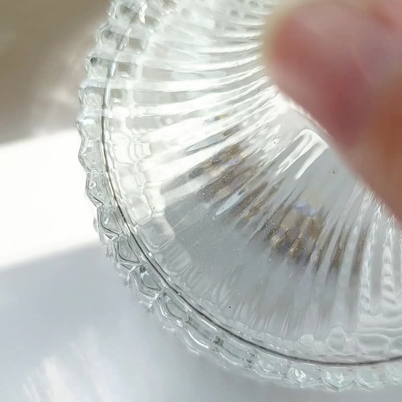 1KM清新小品•小花兒雙色樹脂耳環-2色 - 耳環/耳夾/耳骨夾 - 樹脂 
