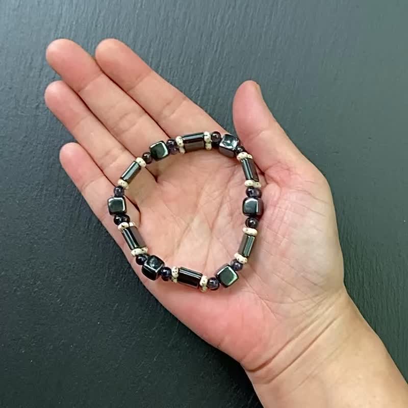 Black Stone, cordierite, star and moon bodhi, black Stone cube bracelet, bracelet to ward off evil and protect against villains, customized - Bracelets - Crystal Multicolor