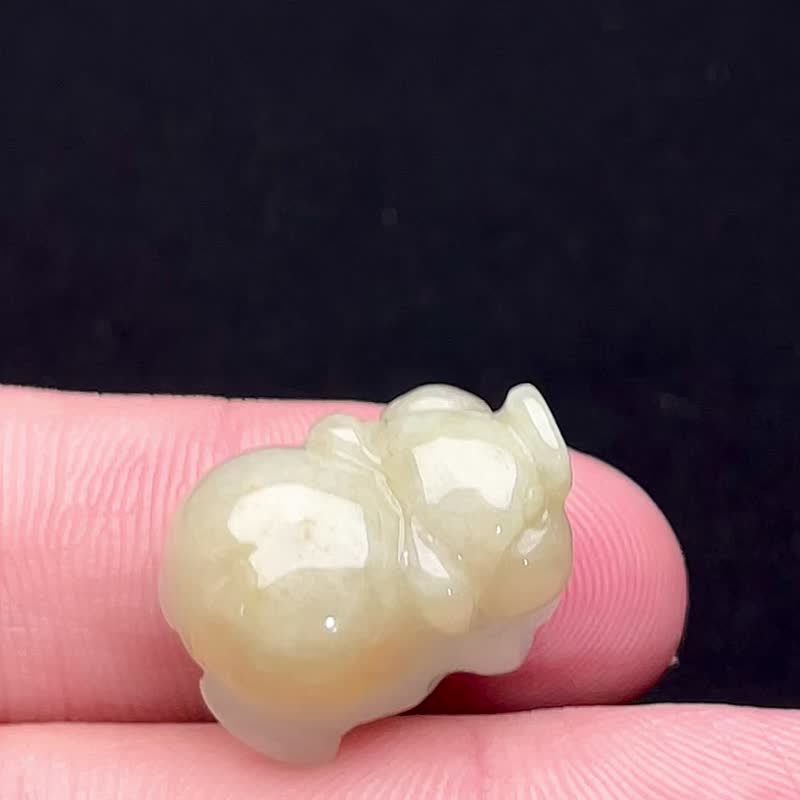 黃翡翡翠小豬 | 裸石 | 天然緬甸玉翡翠A貨 | 送禮 - 吊飾/掛飾 - 玉石 黃色