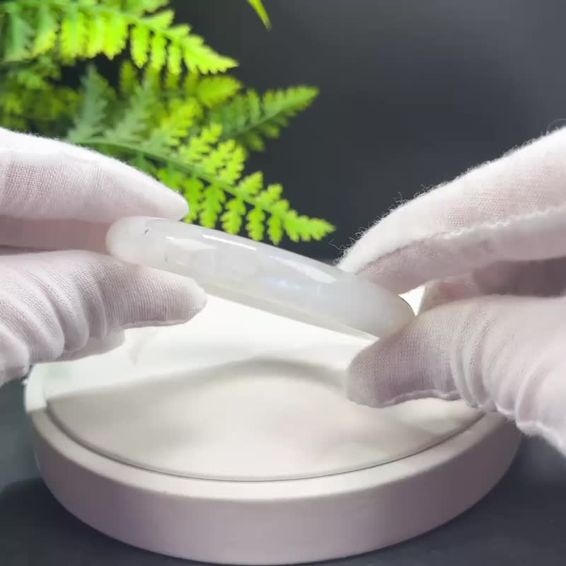 精品 藍月光石手鐲 54MM 冰透藍光圓條共生碧璽 吸引魅力凈化能量 - 手鍊/手環 - 寶石 藍色